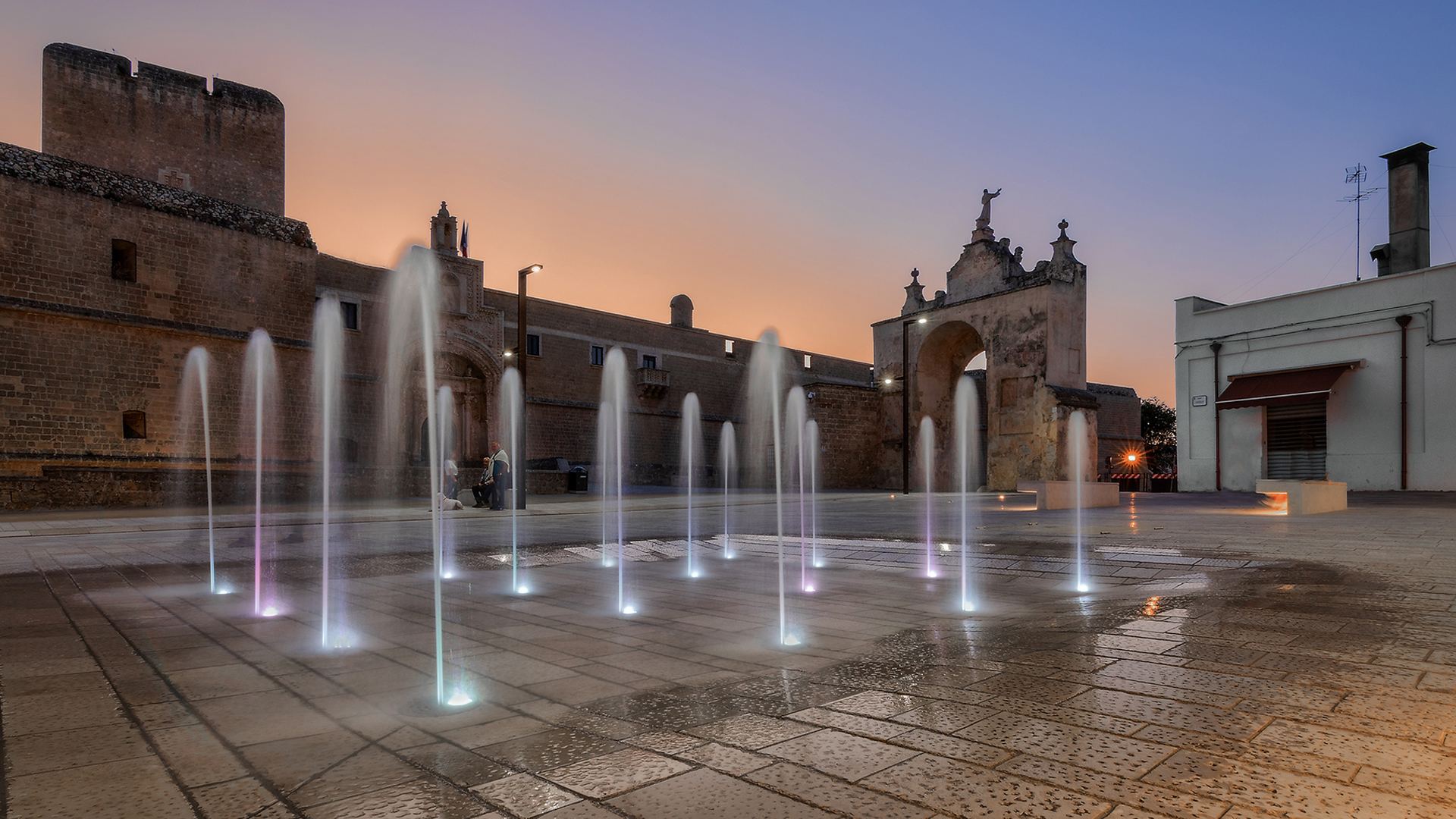 Illuminazione-LED-Piazza-Castello-Copertino-Puglia-MOD-2.0-URBAN