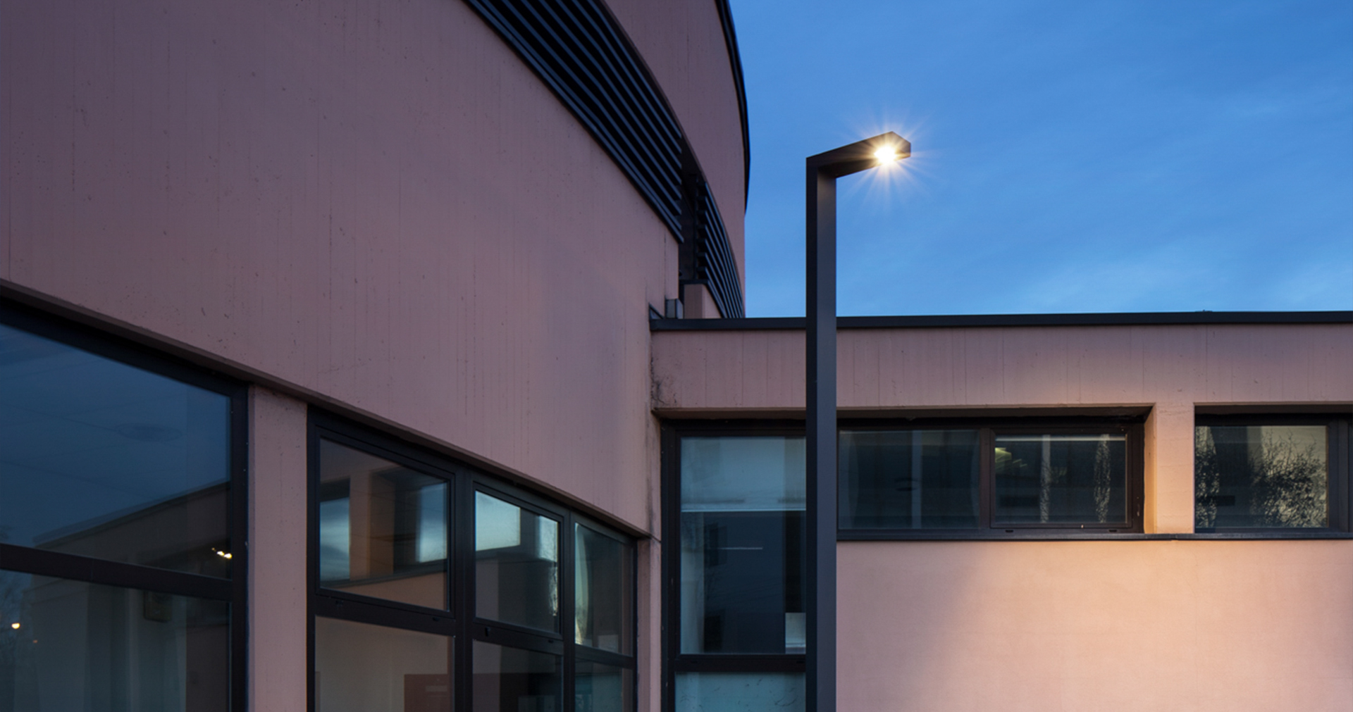 Modena-urban-fixture-MOD-AEC Illuminazione