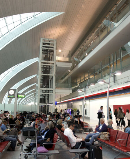 LED-belysning for Terminal 3 i Dubai internasjonale flyplass - AEC Illuminazione