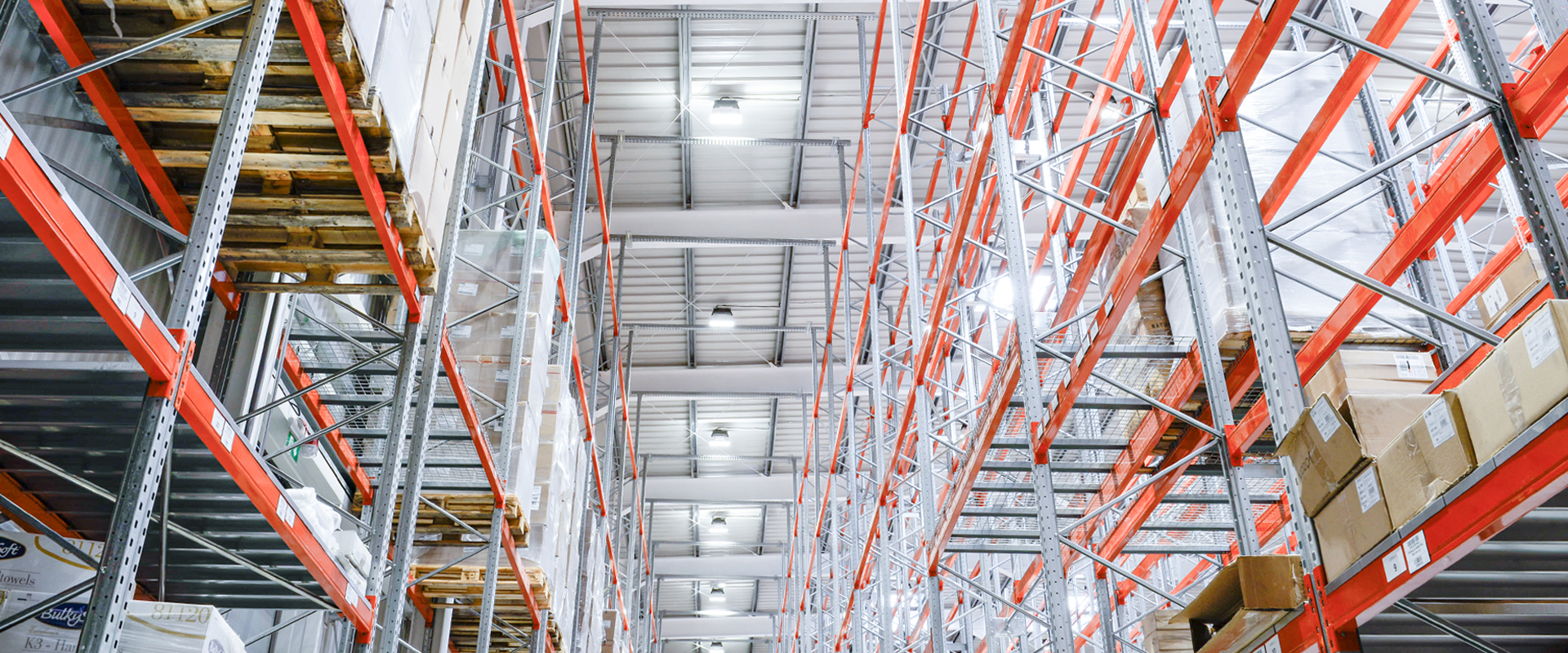 LED-flomlys-for-Centrofarc-lageret